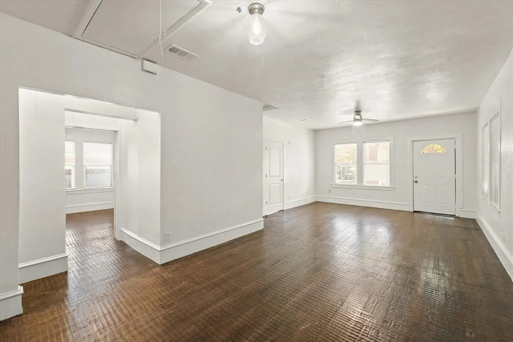929 S Rosemont Avenue, #929