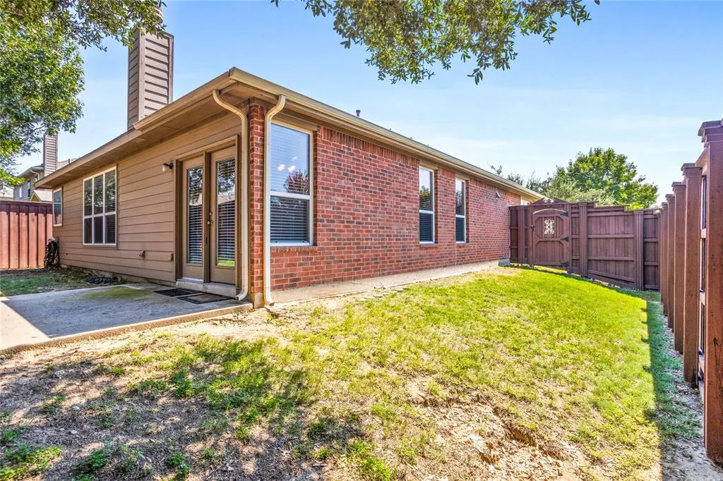 5832 Pebble Ridge Drive