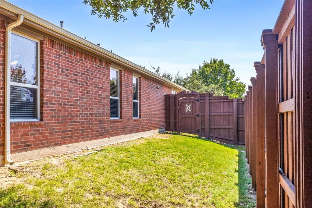 5832 Pebble Ridge Drive