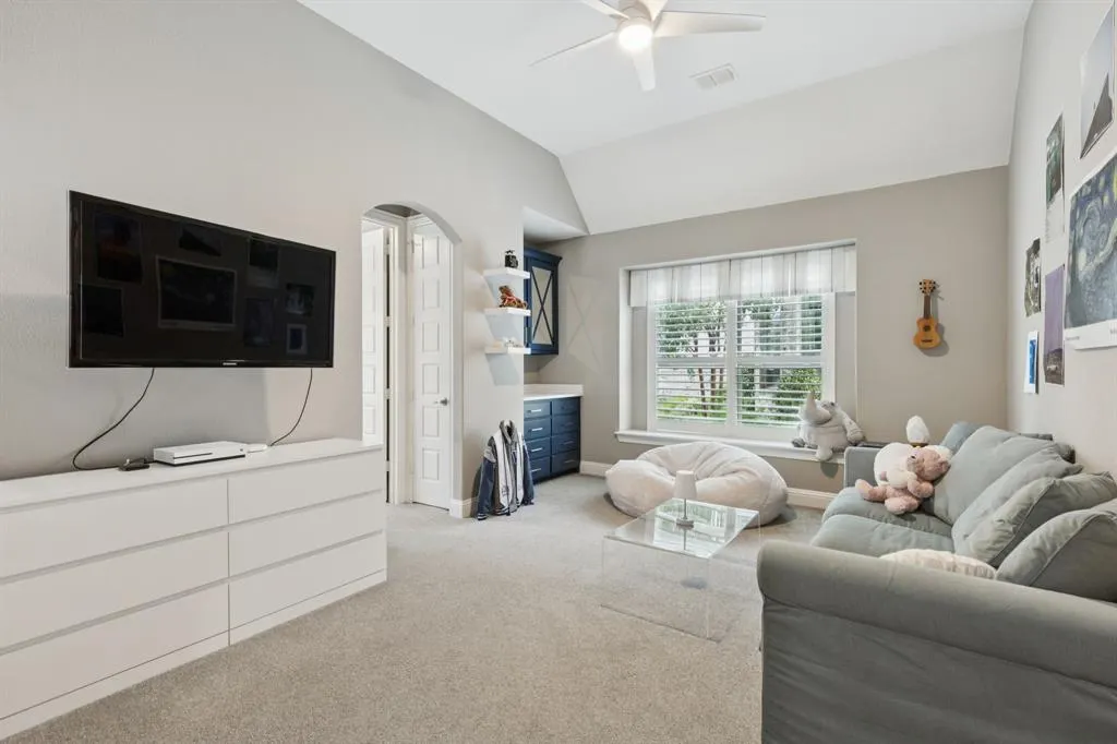 2607 Maverick Way