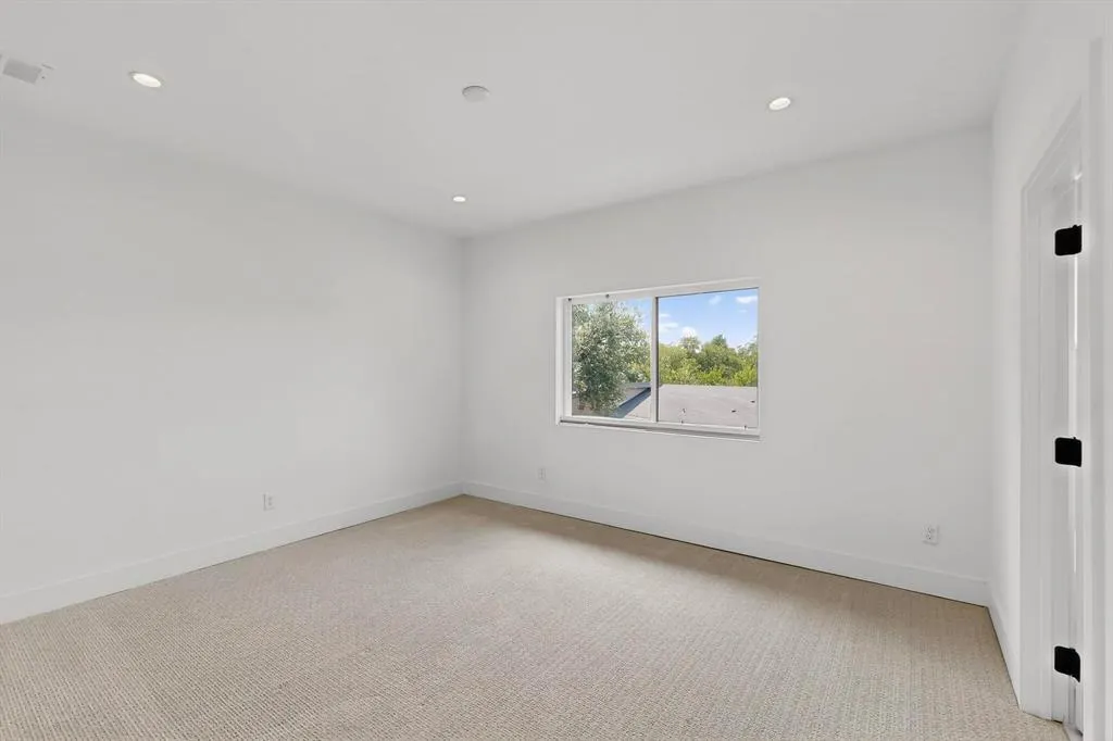 3756 Seguin Drive