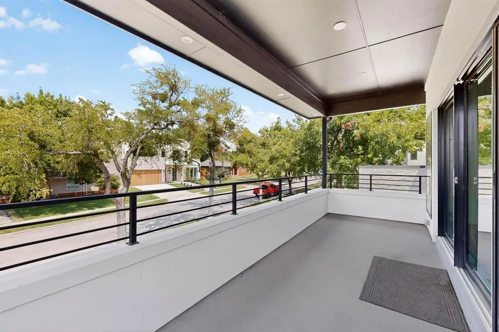 3756 Seguin Drive