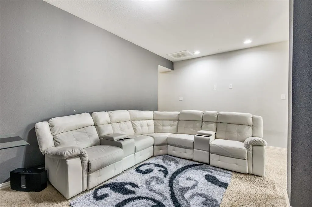 3413 Maggie Road