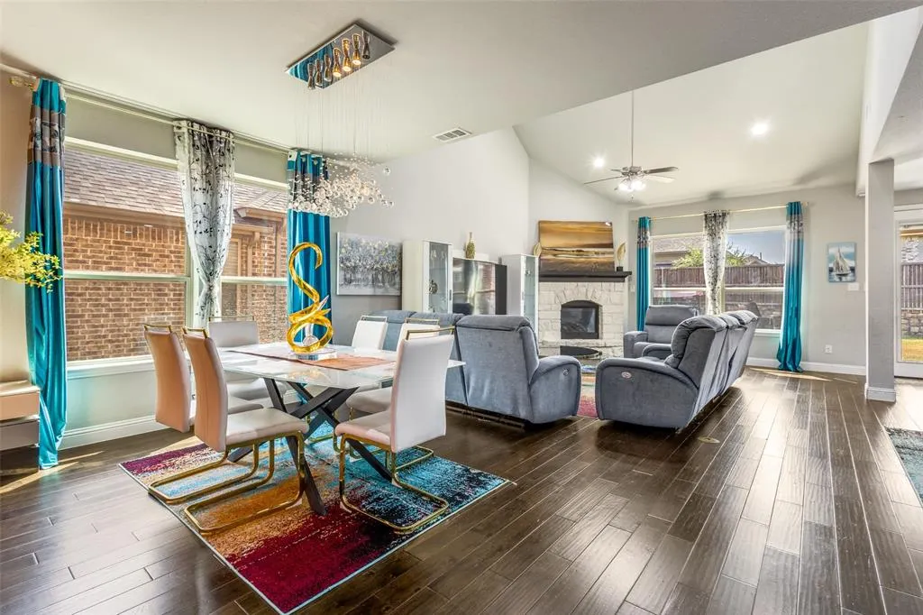 3413 Maggie Road