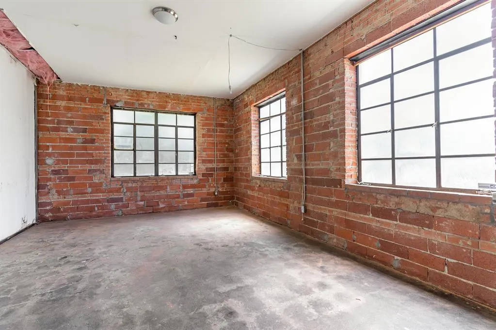 2602 Kings Road, #B
