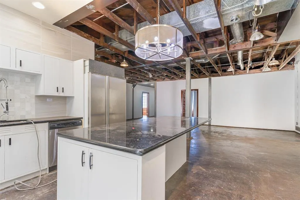 2602 Kings Road, #B