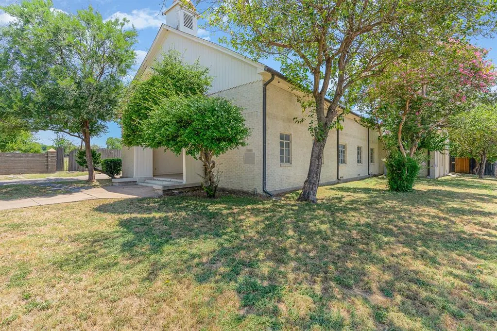 2602 Kings Road, #B