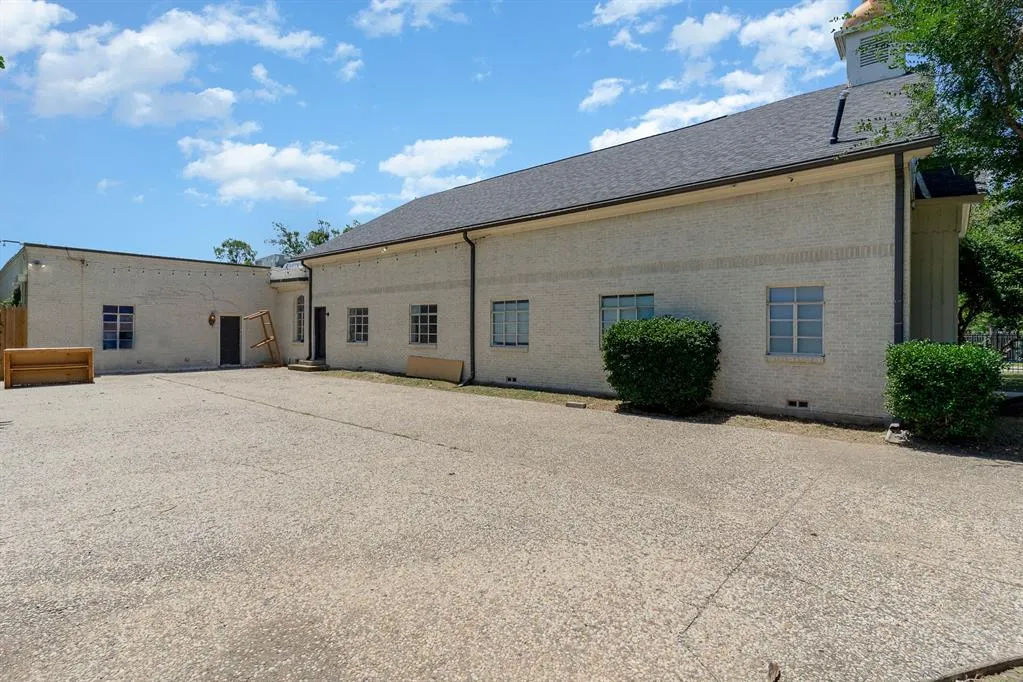 2602 Kings Road, #B