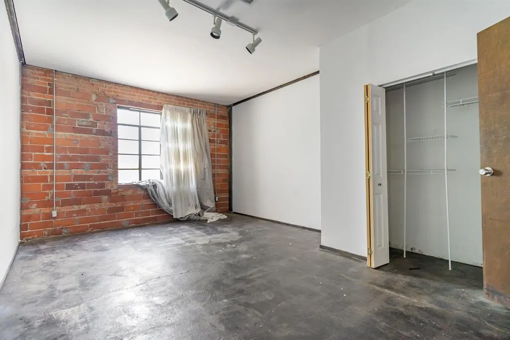 2602 Kings Road, #B