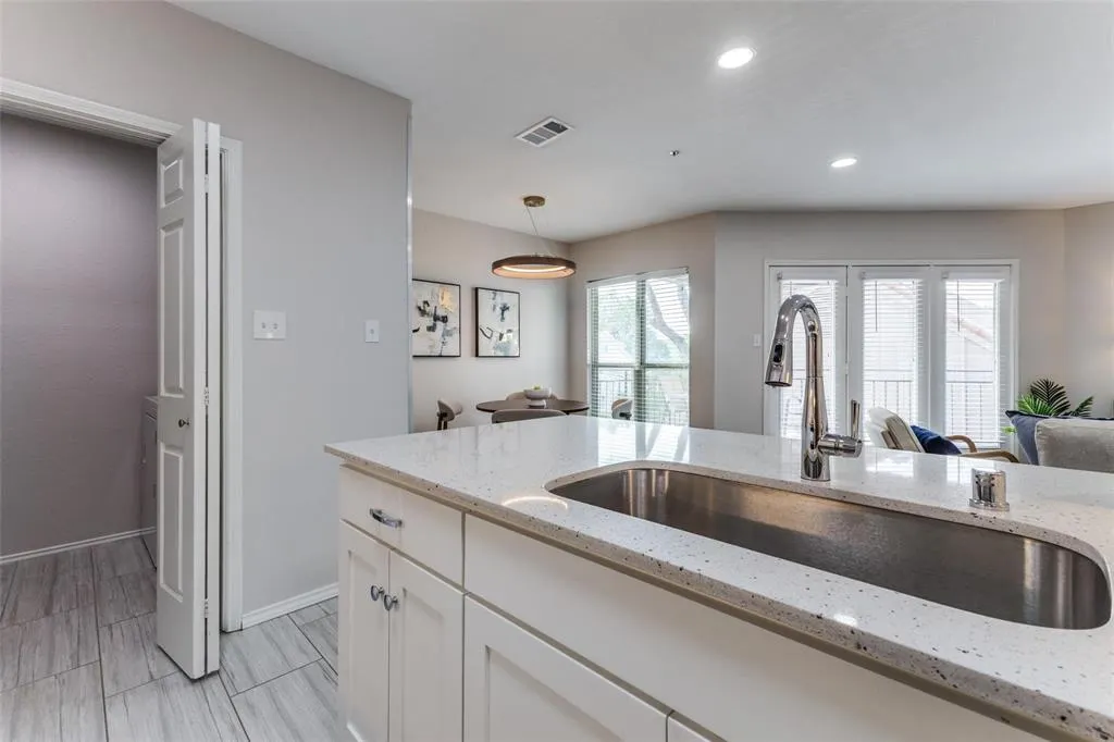 4501 Druid Lane, #3102