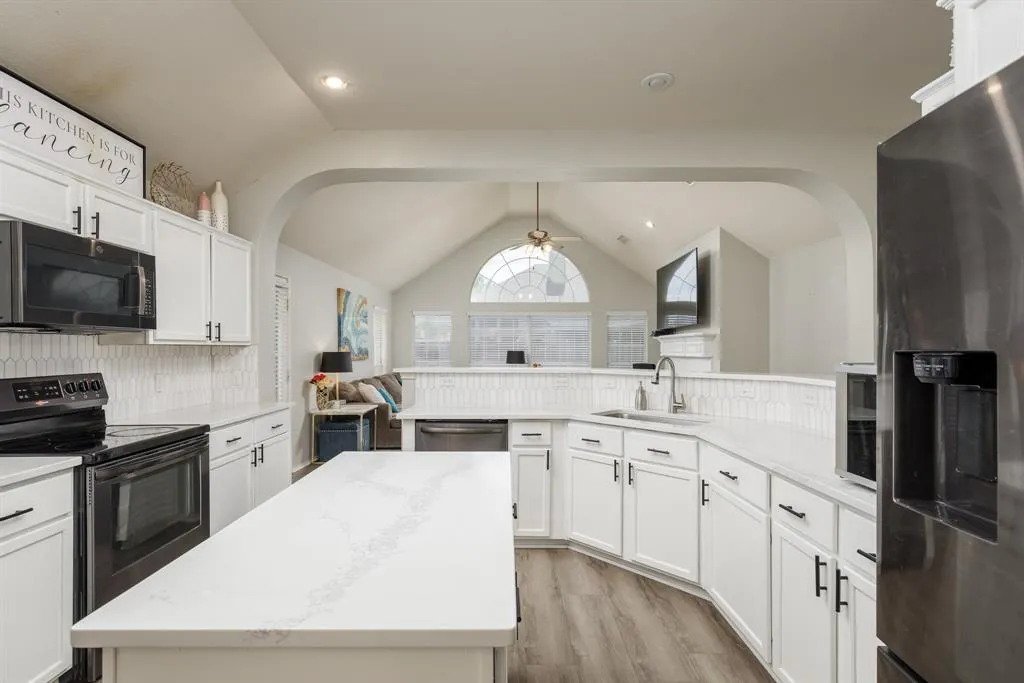3124 Nighthawk Lane