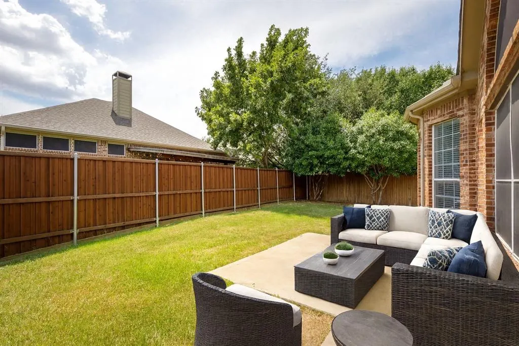3124 Nighthawk Lane