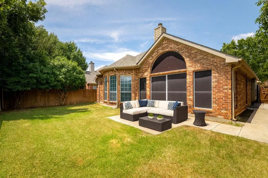 3124 Nighthawk Lane