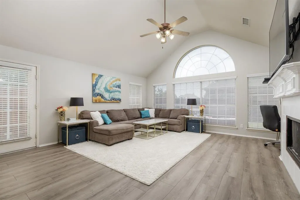 3124 Nighthawk Lane
