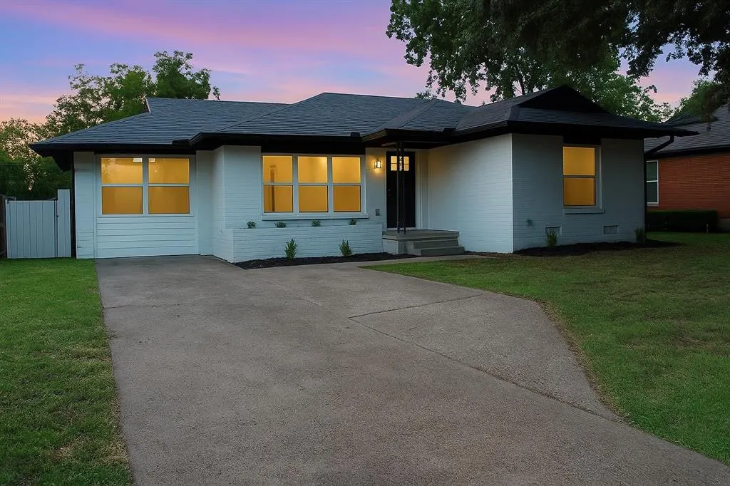 10209 Casa View Drive