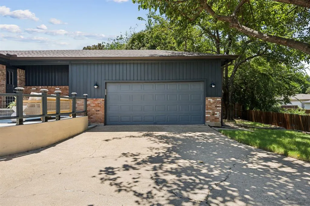 6333 Lange Circle