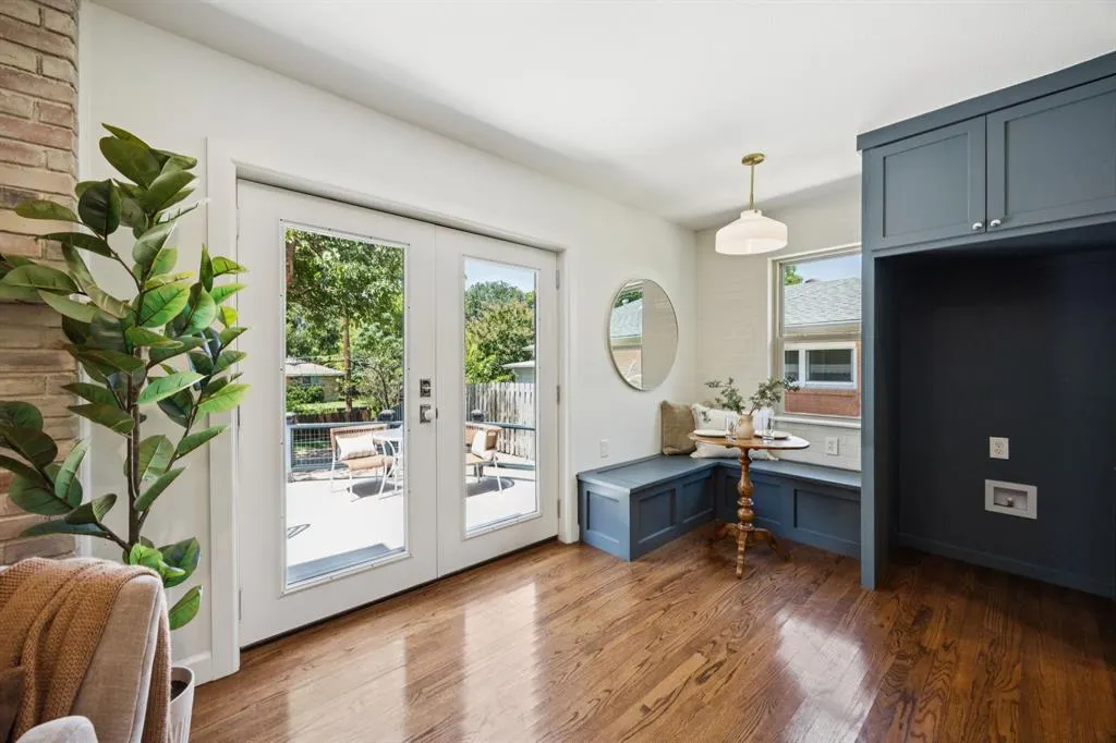 6333 Lange Circle