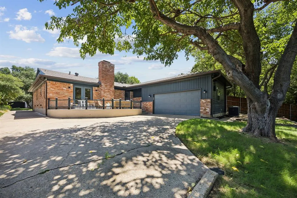 6333 Lange Circle