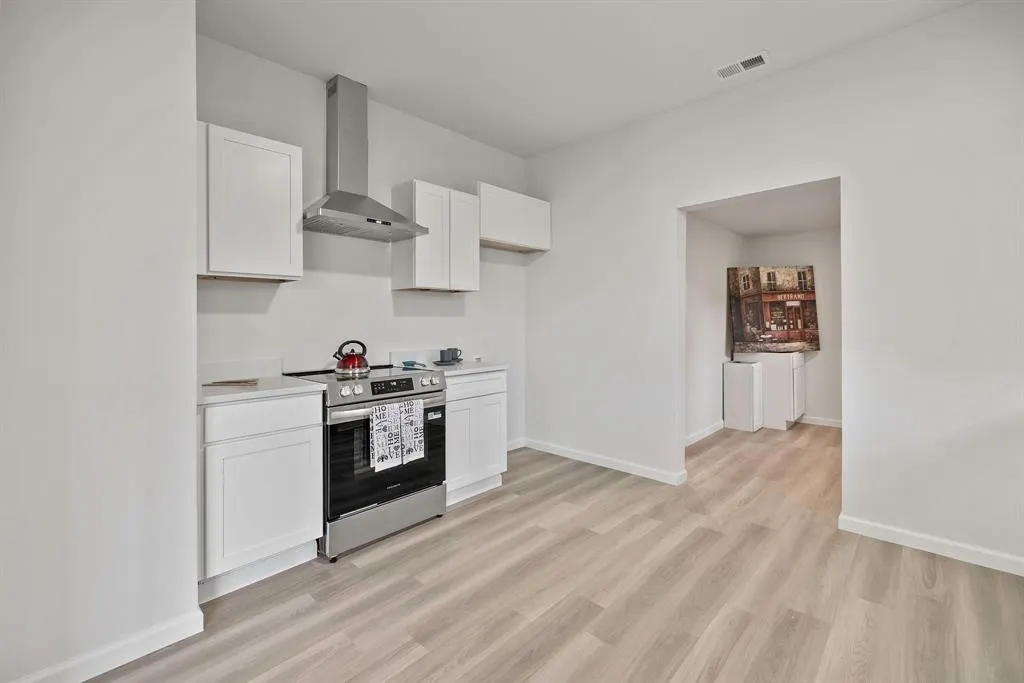 311 S Waverly Drive