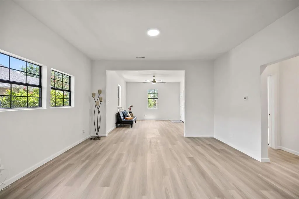 311 S Waverly Drive