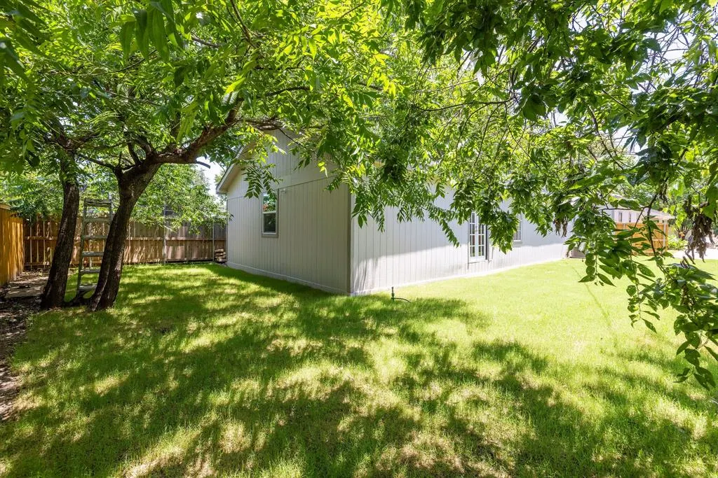 311 S Waverly Drive