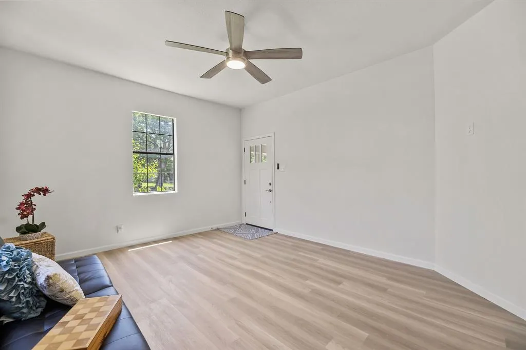 311 S Waverly Drive