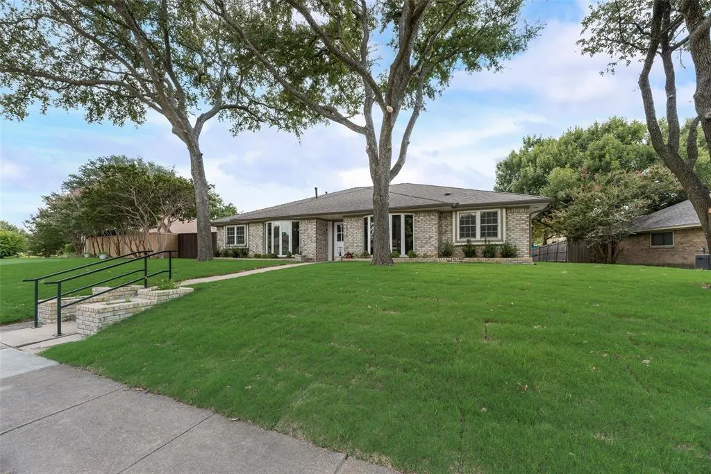 2514 Parkhaven Drive