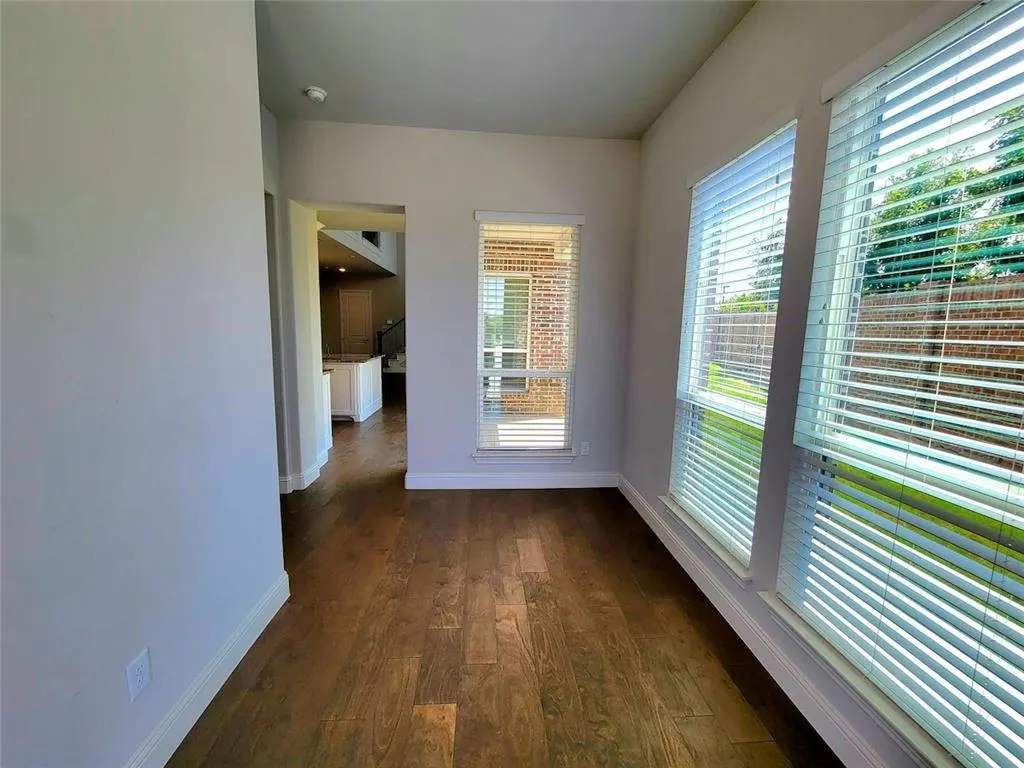 1073 Sarah Street