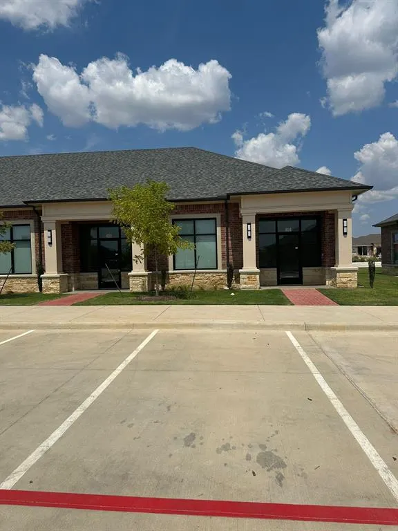 7700 Preston Road, #404