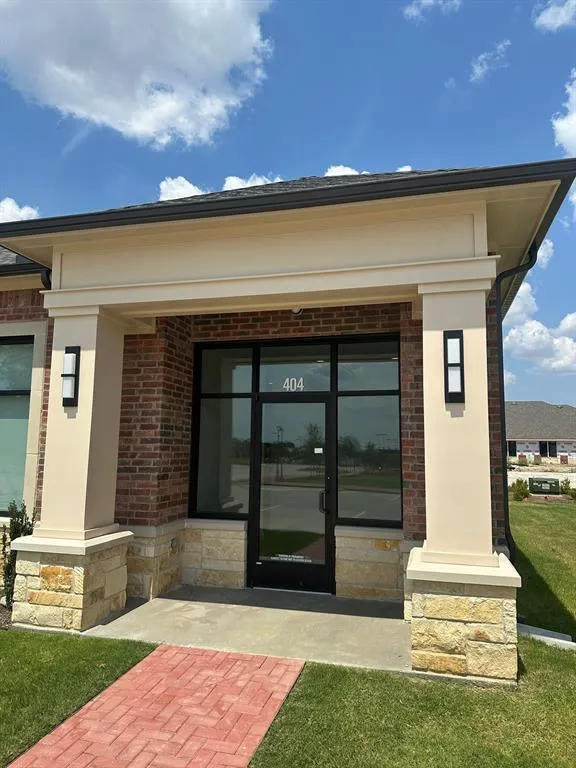 7700 Preston Road, #404
