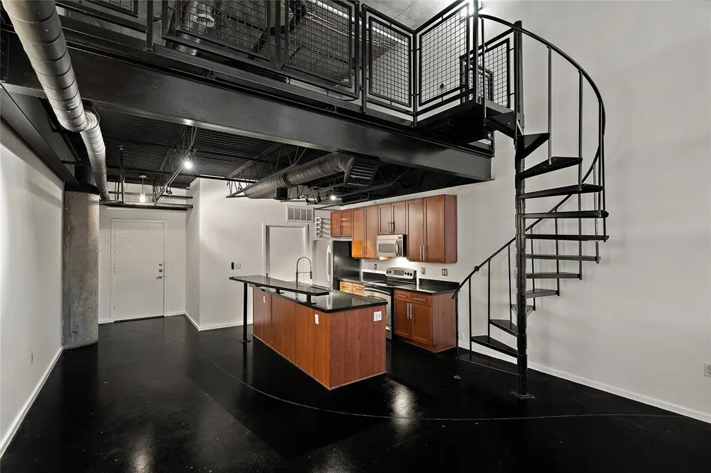 3110 Thomas Avenue, #533