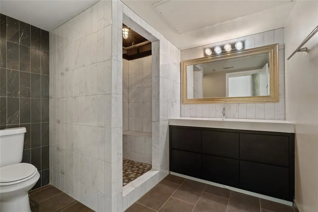 3110 Thomas Avenue, #533