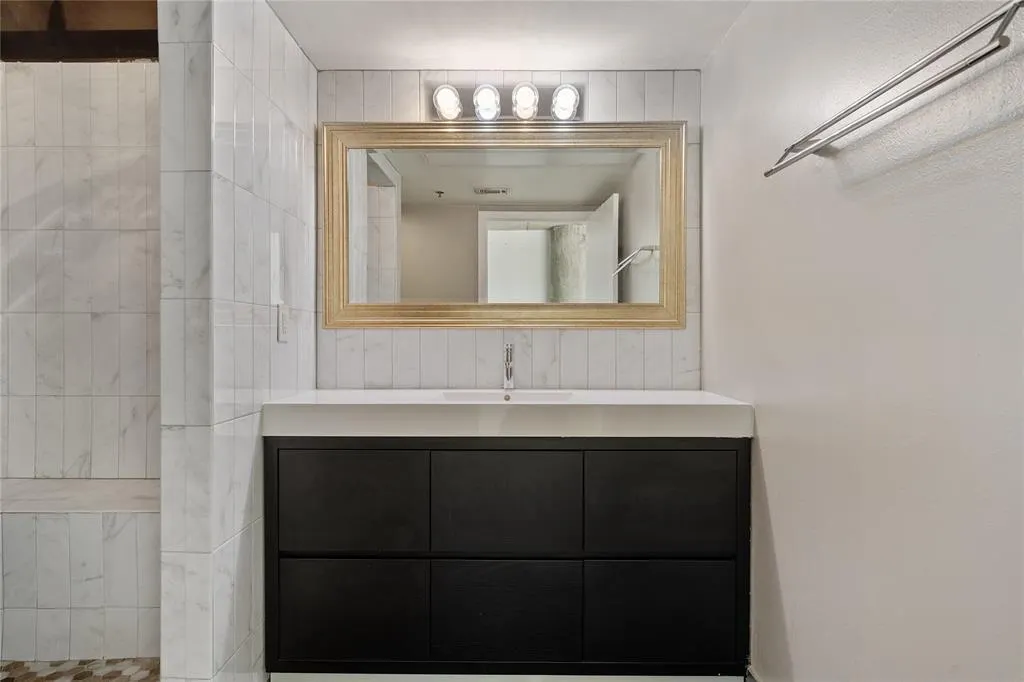 3110 Thomas Avenue, #533