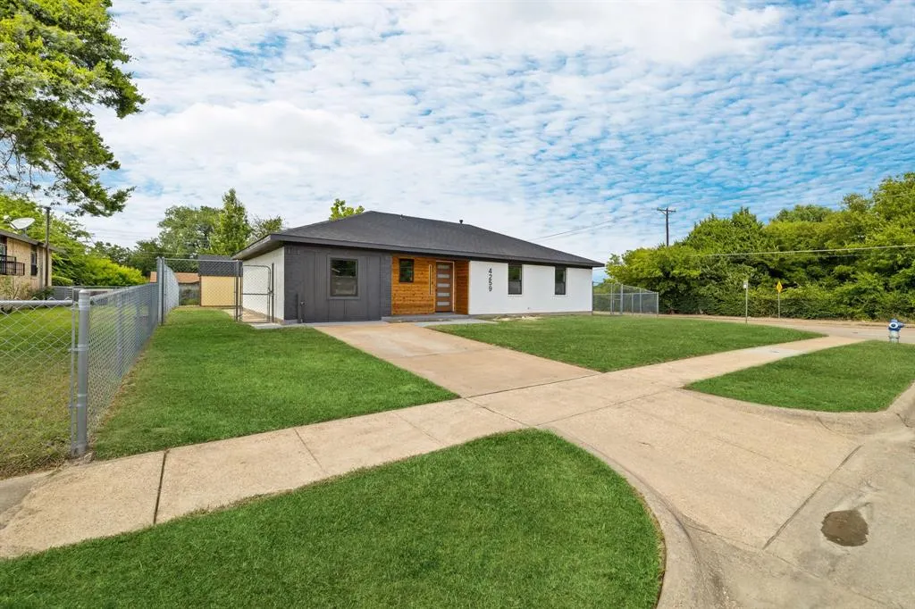 4259 Clark College Drive