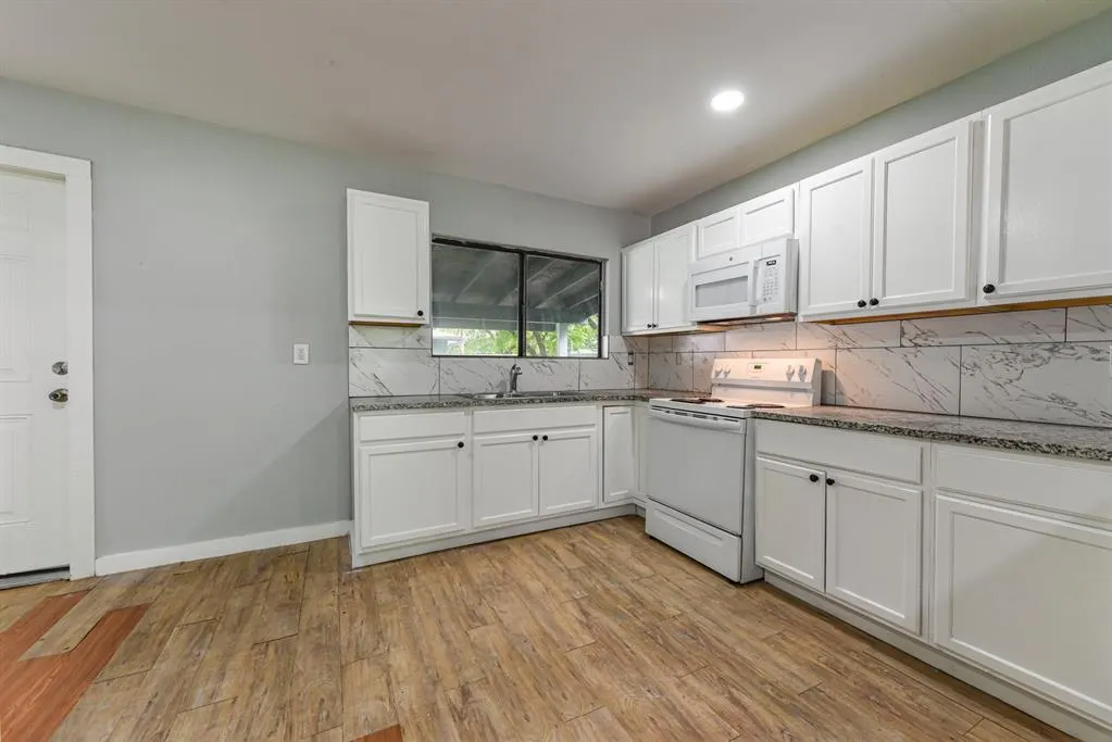 8323 Lapanto Lane, #A
