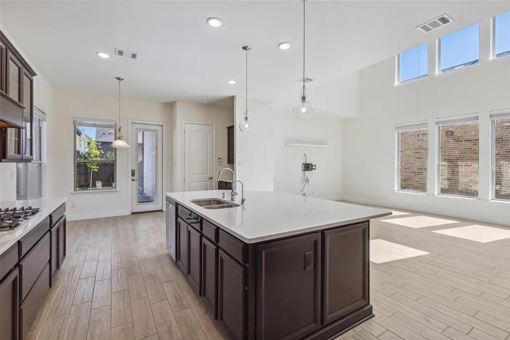8243 Agarito Way
