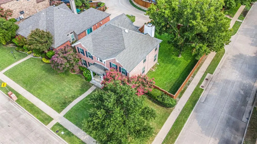 1332 Greenfield Drive