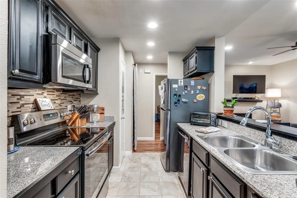 8601 Park Lane, #624