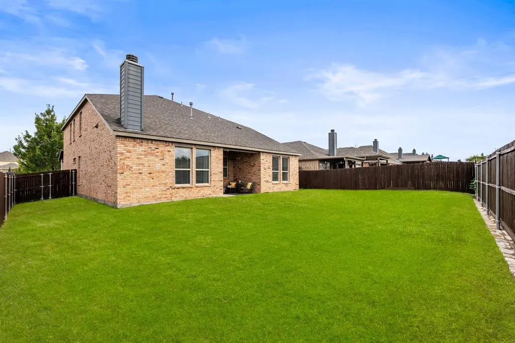1413 Clayton Lane