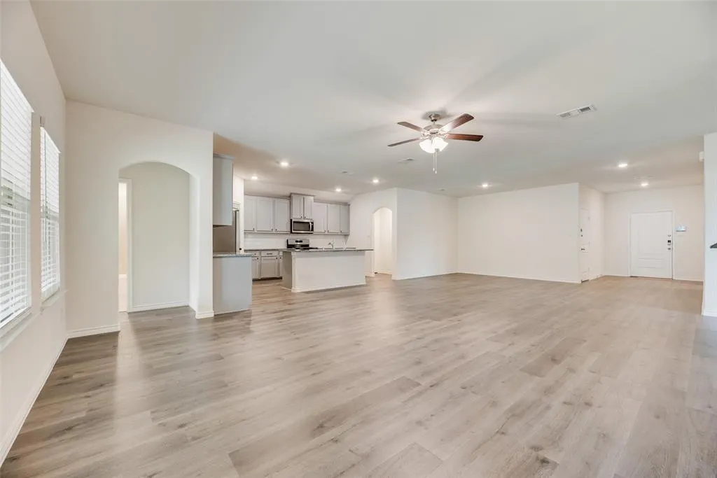 2016 Hampton Street
