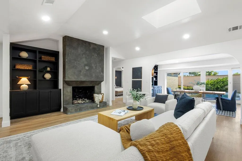 9347 Briarhurst Drive