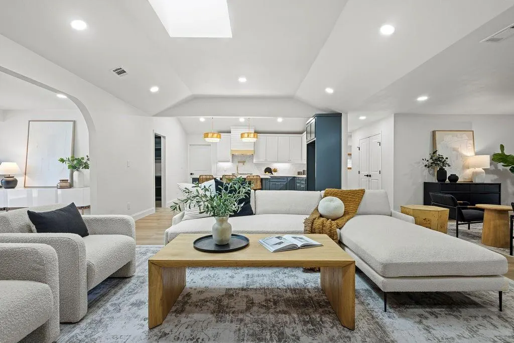 9347 Briarhurst Drive
