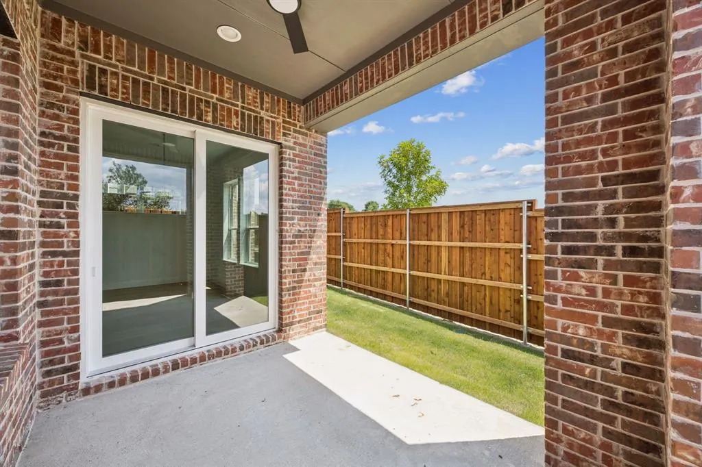 9332 Charlie Lane