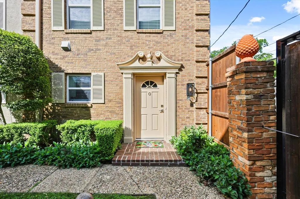 2727 Shelby Avenue, #O