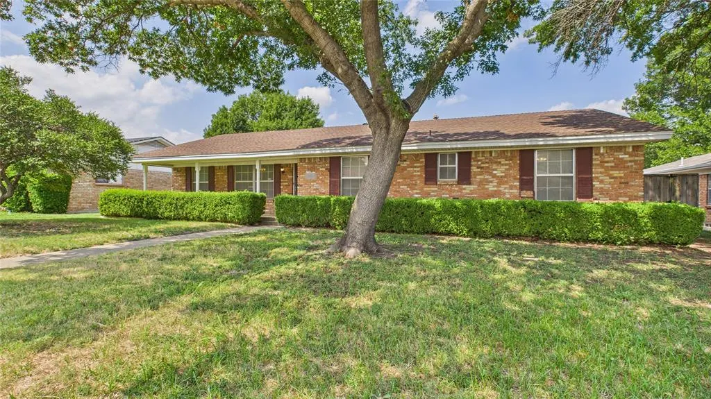 2313 Forestcrest Drive