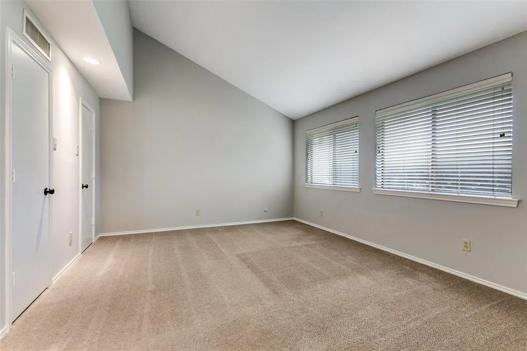 1802 Auburn Drive
