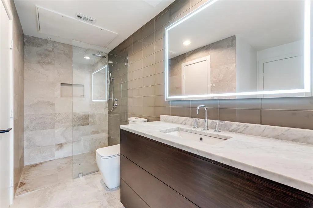 4414 Cedar Springs Road, #201