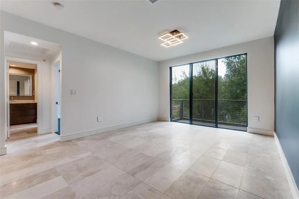 4414 Cedar Springs Road, #201