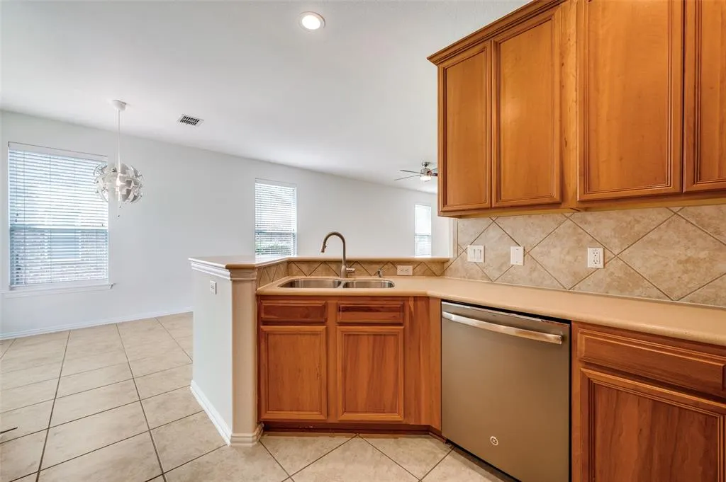 625 Rockledge Court