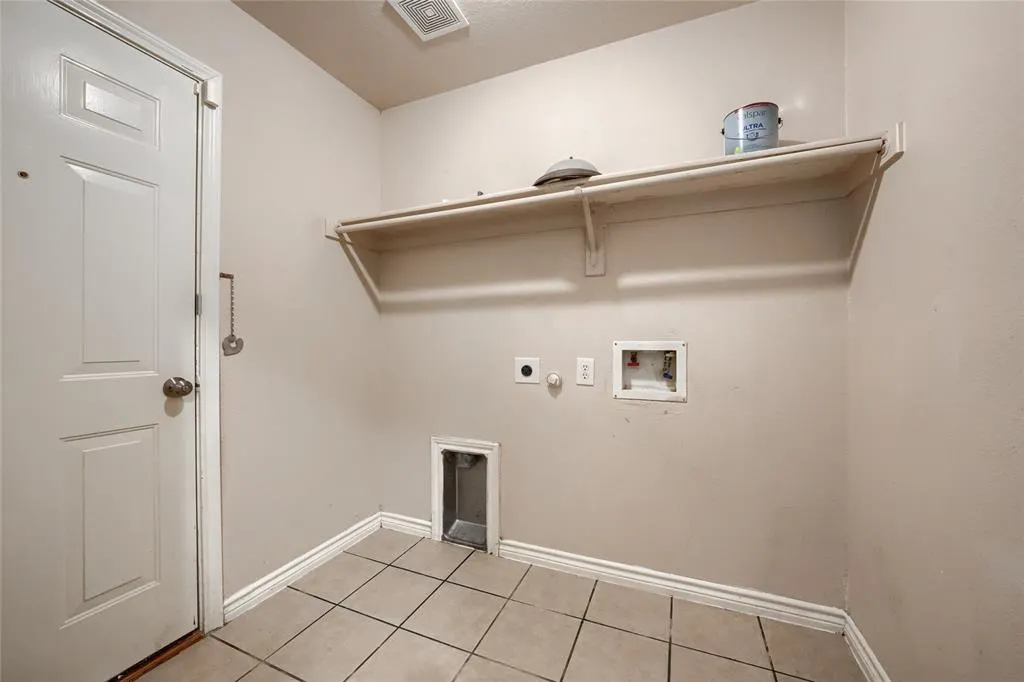 2668 Whispering Trail